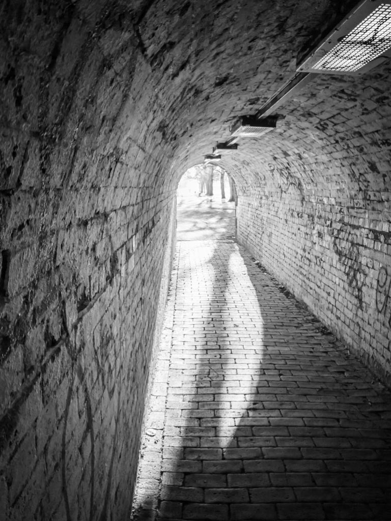 Perspective photograph — Tunnel view